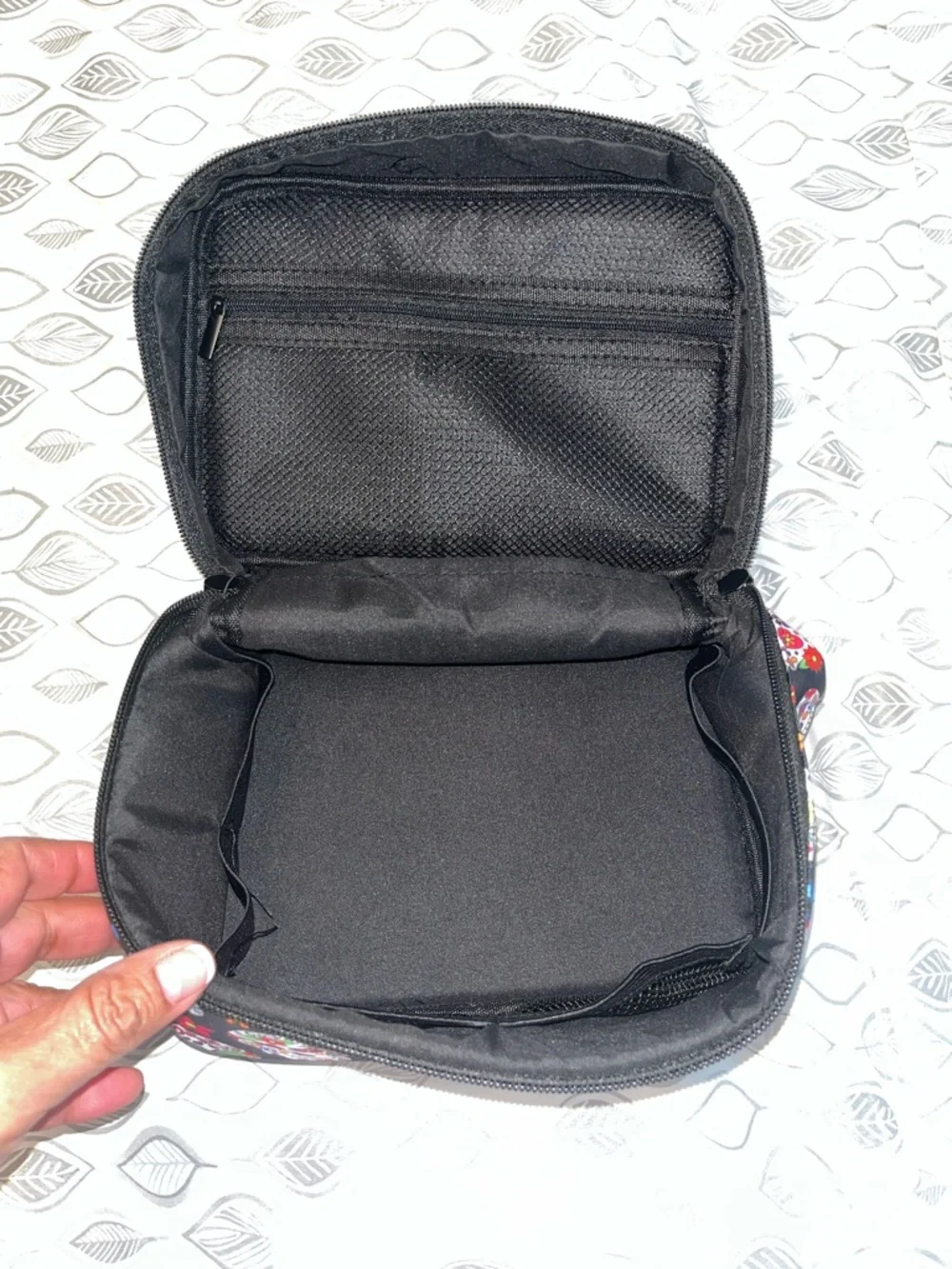 Source Unknown Black Sugar Skull Cosmetic Bag with Multicolor Accents